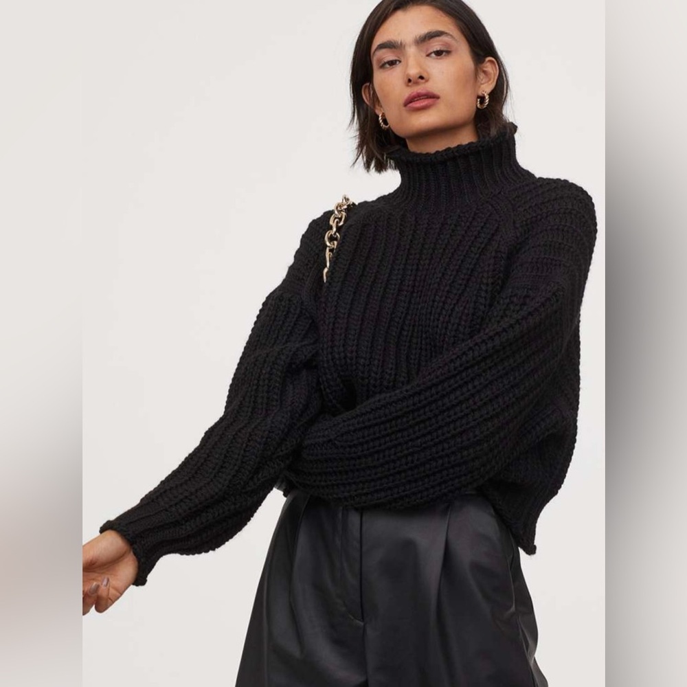 H&M Black Cable Knit Sweater Medium